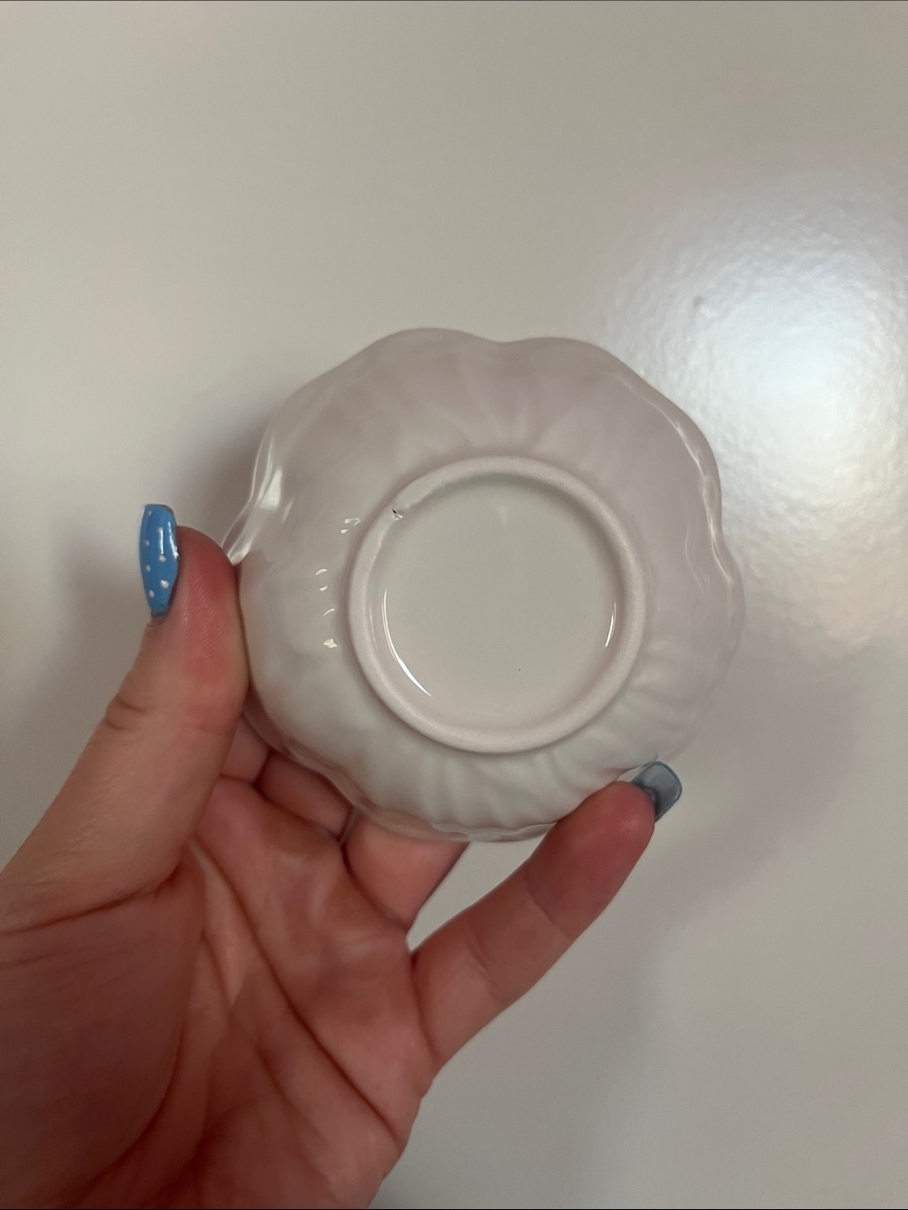 Green Floral Scalloped Ceramic Trinket Dish - Picture 3 of 3